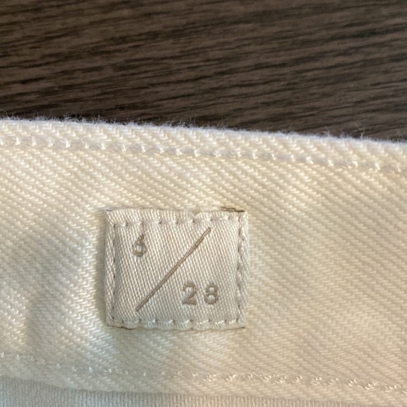 Lucky Brand Button-Fly Mini skirt. Size 6 (28). Frayed hem. White. - Picture 14 of 15